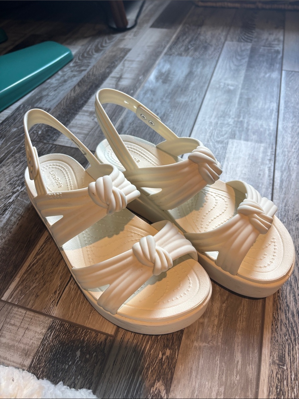 Lite Ride by Crocs Women’s Cream Knot-Detail Slingback Sandals